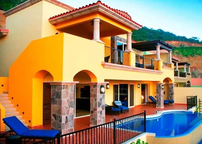 Gorgeous 3br Perfect View At Villa